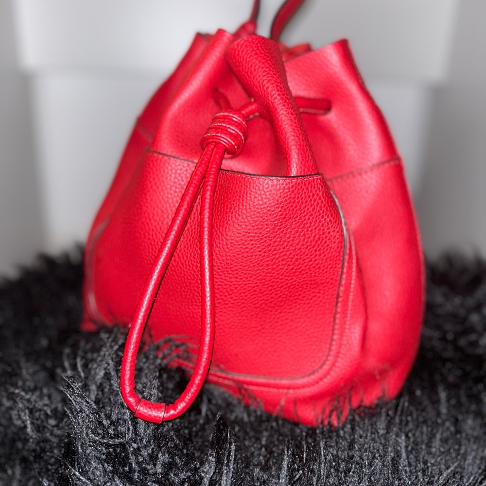 ASOS BUCKET BAG - Picture 2 of 3